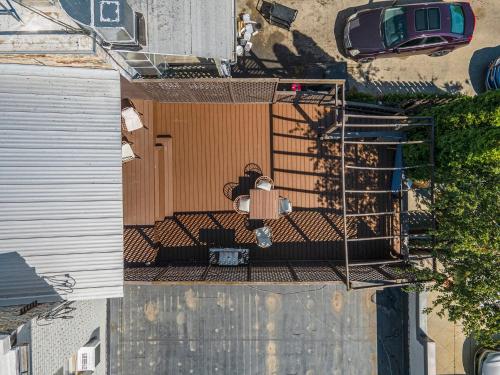 Love Mi Getaway Downtown Loft Deck Rooftop Views 110 - image 12