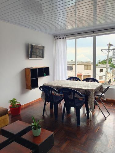 Shared lounge/TV area, La Arboleda Apartamento in Universitaria