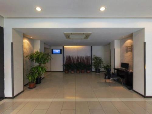 Jinjiang Inn Shanghai Lujiabang Road Metro Station photo