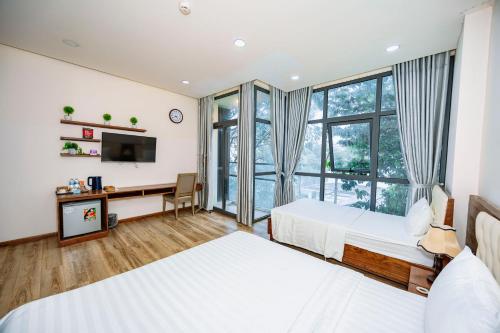 room detail thumbnail 0