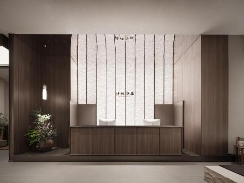 Walling Hotel - Chongqing Hongyadong Binjiang Road in Chongqing