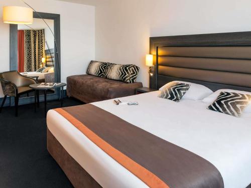 Mercure Lyon Centre - Gare Part Dieu - image 20