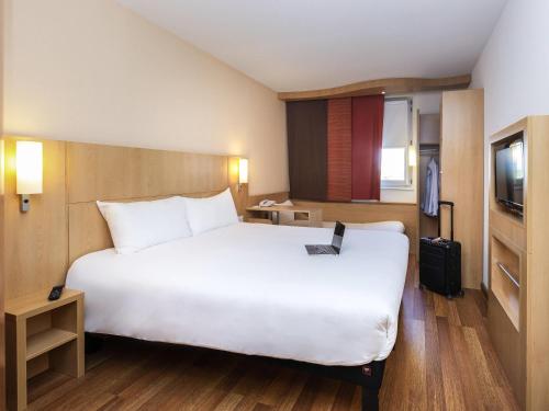 客房, 里昂東查波奈宜必思酒店 (ibis Lyon Est Chaponnay) in 夏篷奈