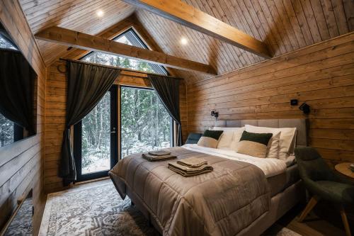 Log house with sauna&jacuzzi! - Tap to explore photos