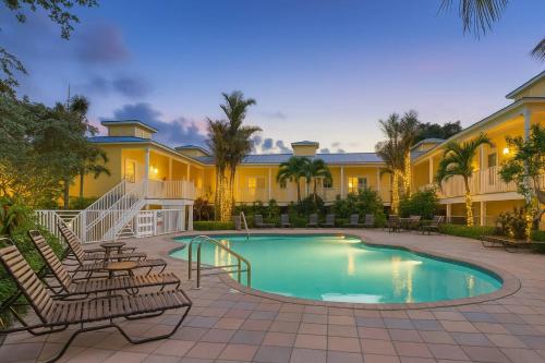 Exterior view of Beach Club at Siesta Key by RVA