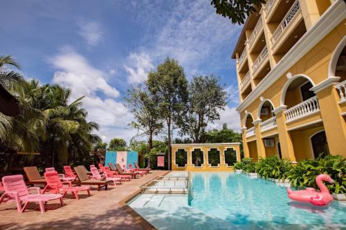 ROYAL PINEAPPLE HOTEL l a welcome to wealth and good fortune, Krabi