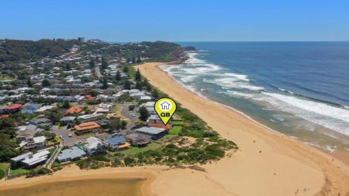 Bareena Cottage - Absolute Beachfront – khách sạn tại Terrigal