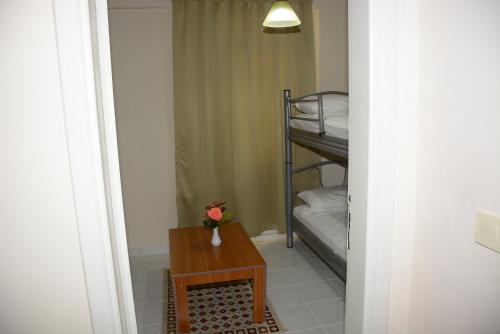 Camera, familiare, bagno in comune