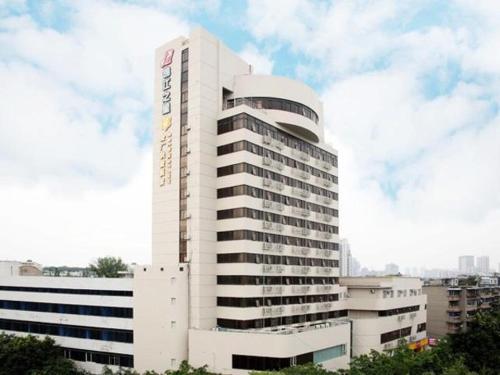 Jinjiang Inn Chengdu Baiguolin Railway Station in Chengdu