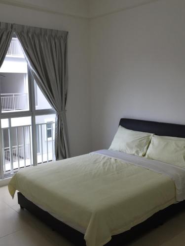 Cameron New Apartment @ Golden Hill