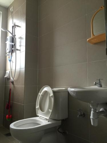 Cameron New Apartment @ Golden Hill