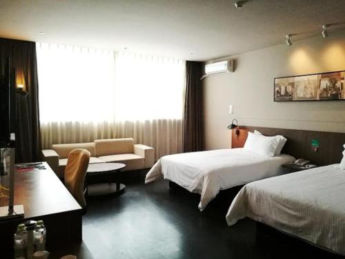 Jinjiang Inn Select Yancheng Dongtai Gulou Road Pedestrian Street