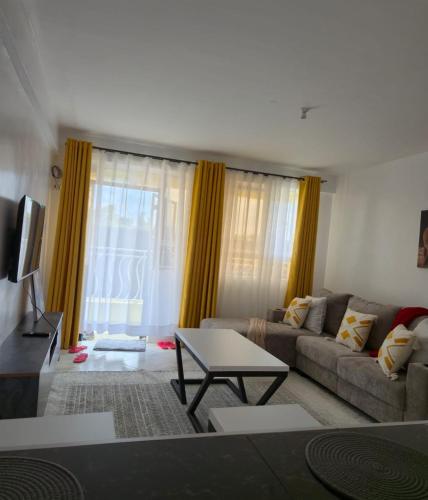 Olosotua homes 2br in 納庫魯