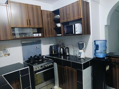 Olosotua homes 2br in 納庫魯
