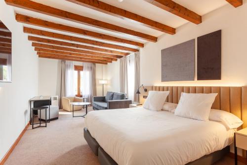 DWO Rioja Wine Hotel in Cenicero