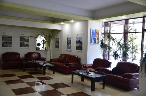 Hotel Europolis - image 11