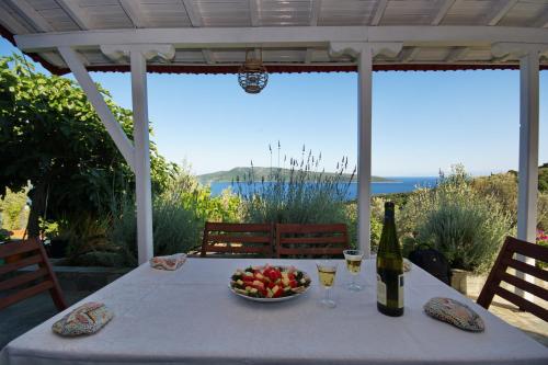 景觀, Mourtero House in 卡拉馬基亞