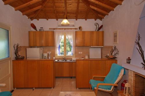 廚房, Mourtero House in 卡拉馬基亞