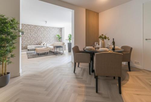 设施服务, High-end Home, near city center and Park in 罗辛达