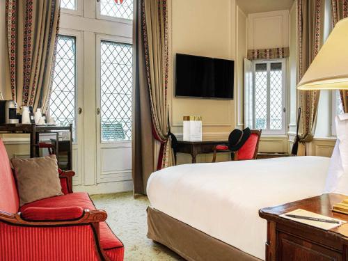 room detail thumbnail 0