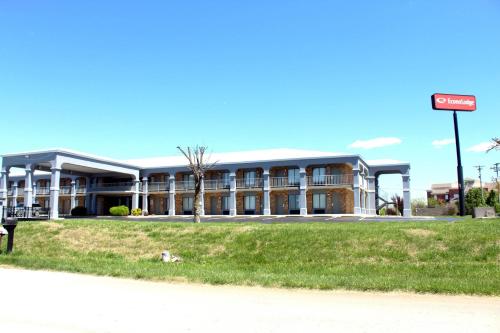 Econo Lodge Franklin - image 9