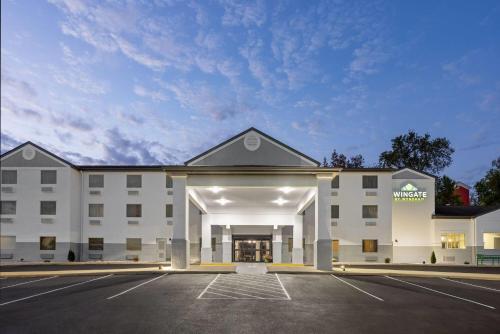 Wingate by Wyndham Pittsburgh New Stanton in New Stanton, USA