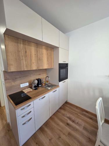 Facilities, Vila Brod in Medno