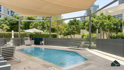 High Floor 2BR | Full Burj View | BMS