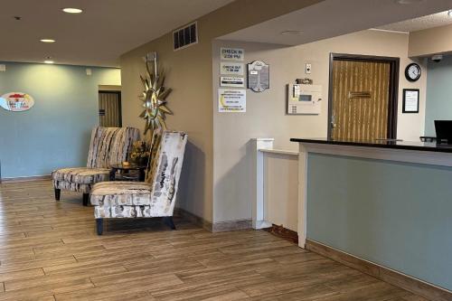 Vestabils, Super 8 By Wyndham Evansville North in Stacer (IN)