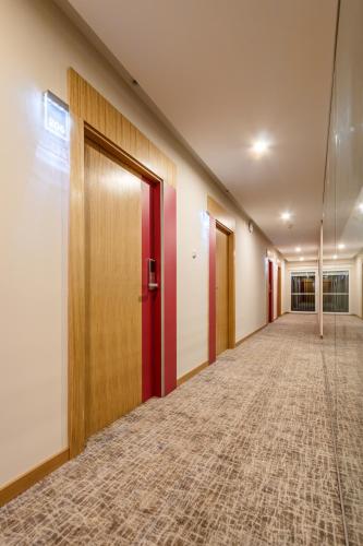 Hotel Bellevue - image 2