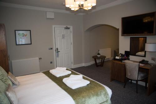 B/W Plus The Croft Hotel The 3-star The Croft Hotel offers comfort and convenience whether youre on business or holiday in Darlington. Featuring a complete list of amenities, guests will find their stay at the property a com