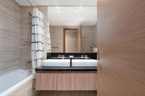 Bathroom, Vacay Lettings - Missoni Luxury 2 BR Urban Oasis Dubai Canal View in Jumeirah