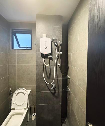 Neu Suites Apartment by LammyNora - image 6