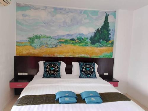 room detail thumbnail 1