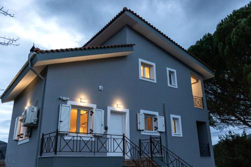 ทัศนียภาพภายนอกโรงแรม, Thea Residence Kalavryta in คาลาไรทา