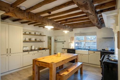 Cherry Trees Farmhouse in Upper Broughton