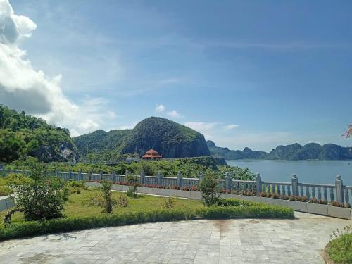 Nearby attraction, Catbaisland hostel in Cat Ba Island