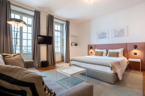 Calacatta Housing 4