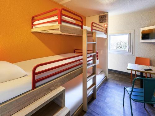 Chambre individuelle, salle de bain partagée