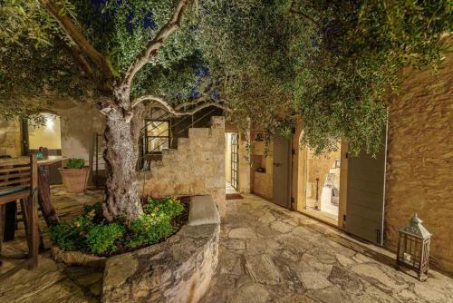 Exterior view, Athermigo Boutique Estate in Vamos