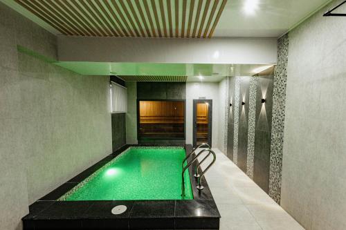 Residence Hotel Spa in Taraz