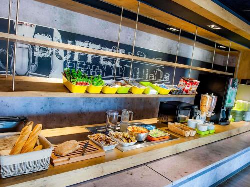 ibis budget Vannes - image 5