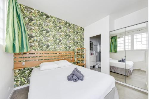 Lovely studio near the Eiffel Tower - image 10