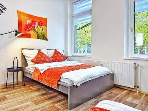 2-SZ-Komfort-Apartment bis 5 Pers - Nähe HBF & Messe DUS in Krefeld, Deutschland