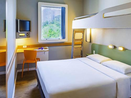 ibis budget Rio de Janeiro Centro Room Type - Family Room with Two Bunk Beds