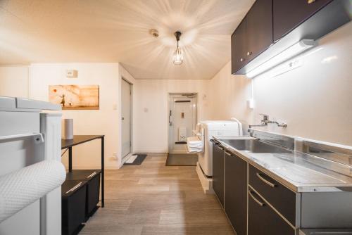 Kitchen, mikiHOTEL本川町303 - supported by COCOSTAY in Other