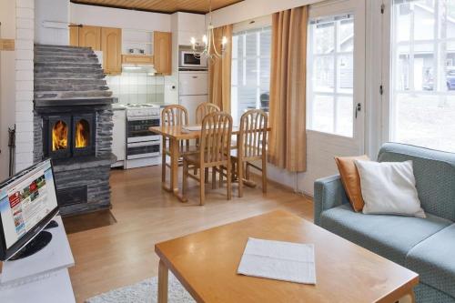 cottage studio with sauna and Mezzanine in คาลาโยกิ