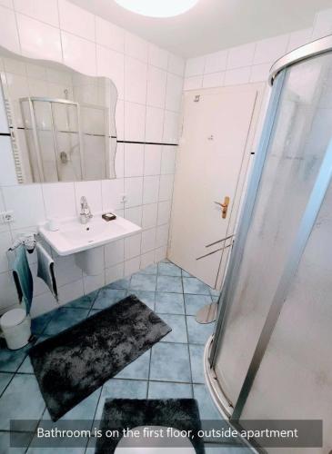 دش, Apartment in A Wonderful Panoramic Location - with Shared Bathroom in وينهيم