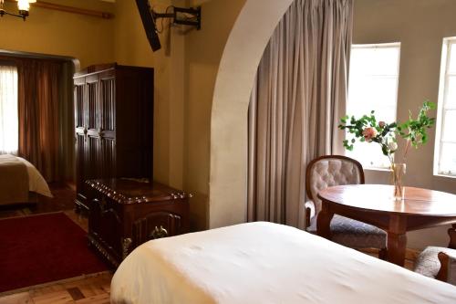 Hobbit Boutique Hotel in Baysvalley