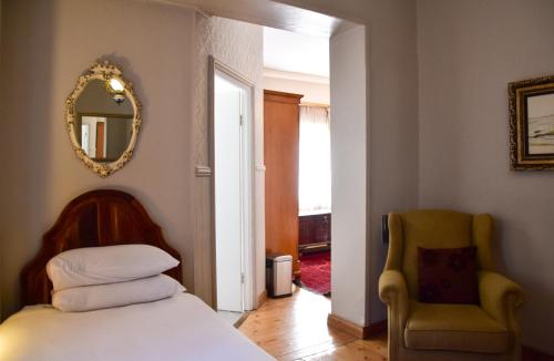 Hobbit Boutique Hotel in Baysvalley